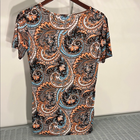 Vibrant Paisley Short Sleeve Top - Picture 2 of 2